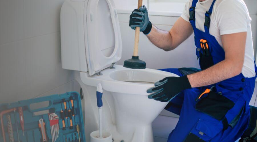 Expert burst pipe repair services in Brusly, LA